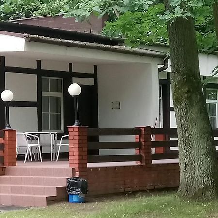 Hostel Dworek Osiecki Koral Osieki  Εξωτερικό φωτογραφία